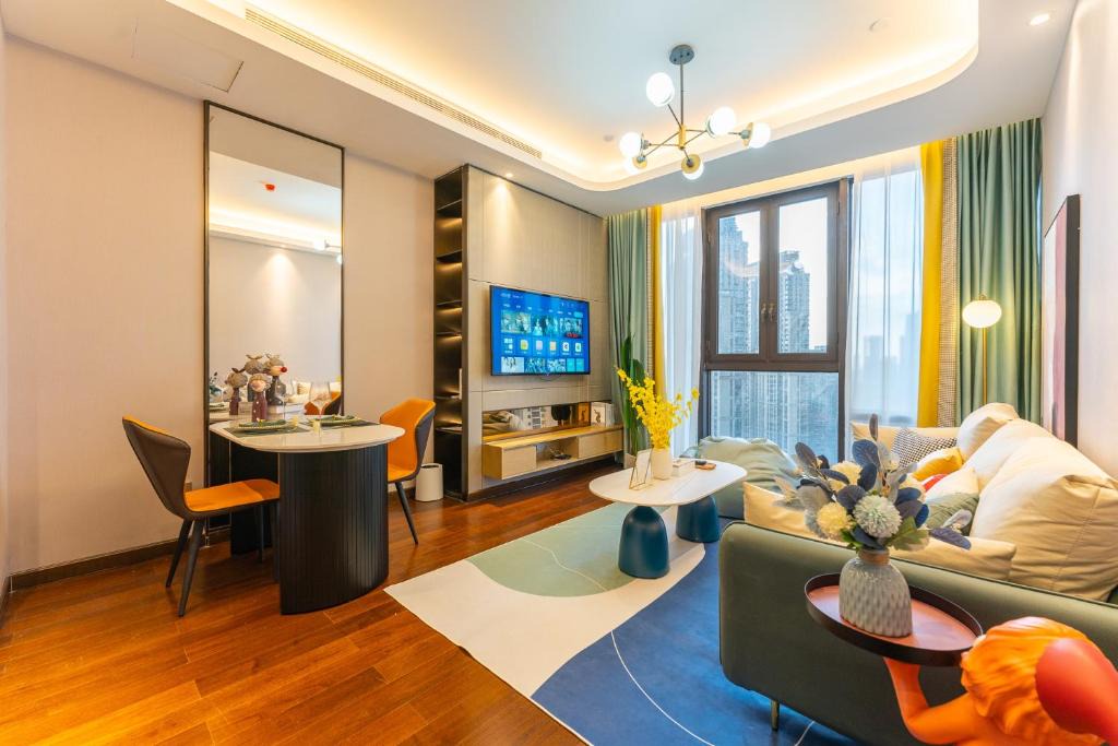 Wuchang Apartment | Locals Apartment Place 25