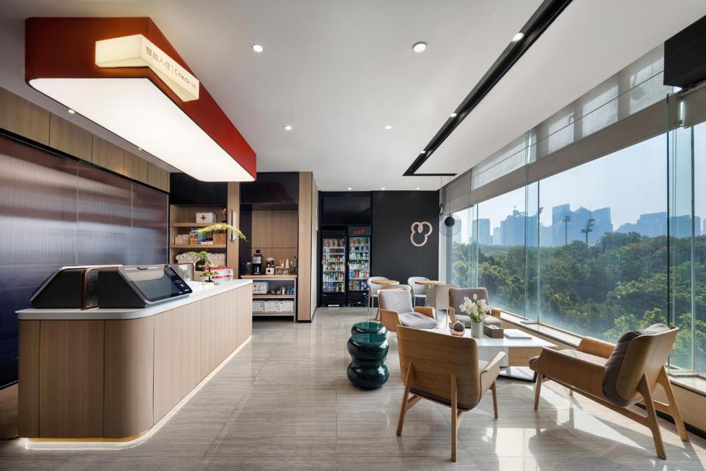 Guangzhou Central Business District Hotel | Locals Hotels Guangzhou Sports Center Linhe West Subway Station Branch