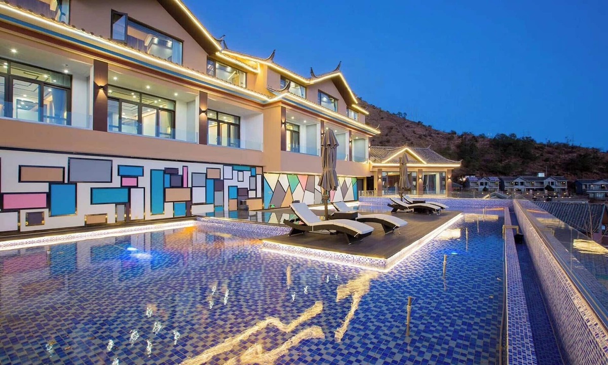Lugu Lake - Yanyuan Hotel | Lugu Lake Yunshang Holiday Hotel