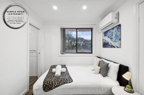 Glenfield House | Luxe Double Ensuite Room - Centrally Located at Glenfield