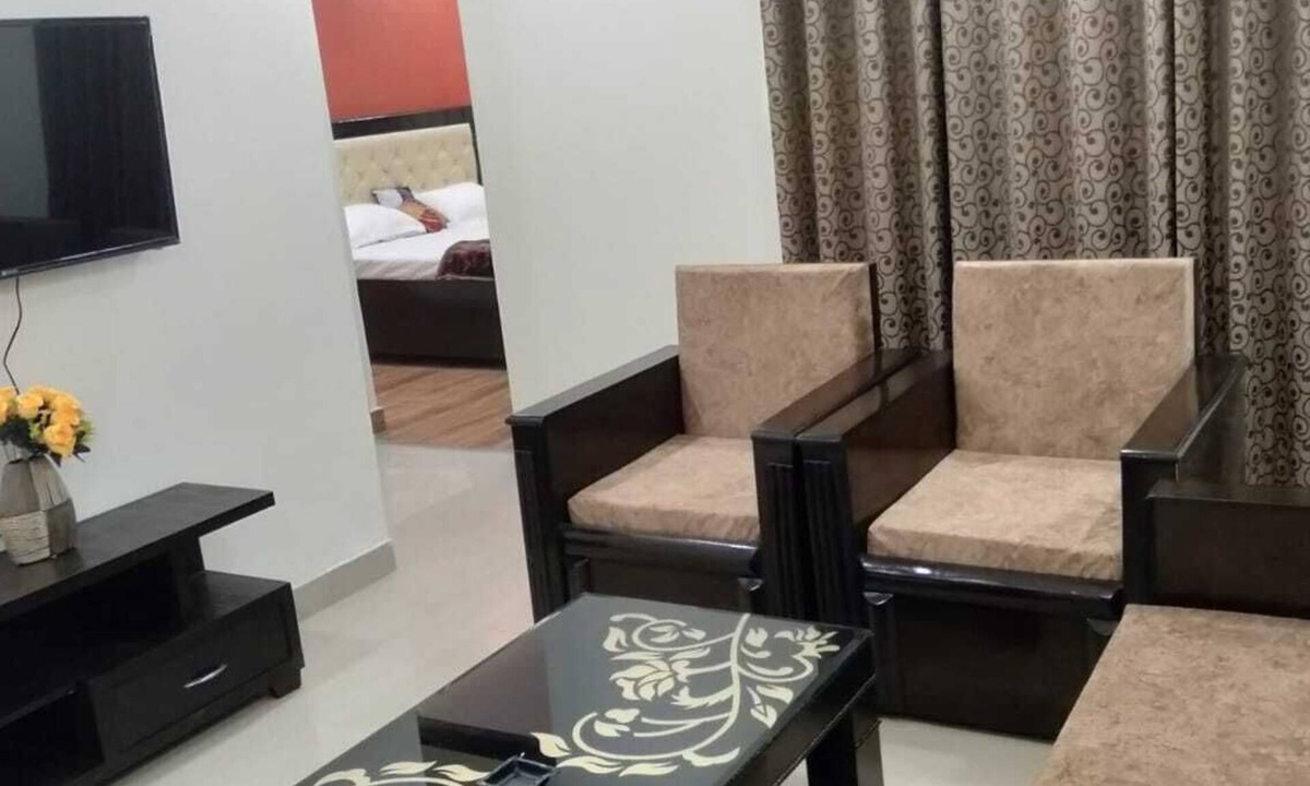 Noida Apartment | Luxurious family living - 5 min walk from metro station