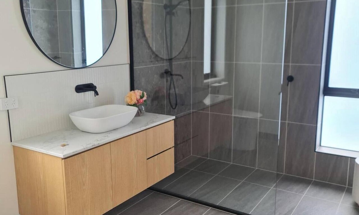 Magra Cottage | Luxury Accommodation in Tasmania's Highlands | Modern Retreat with Mountain View