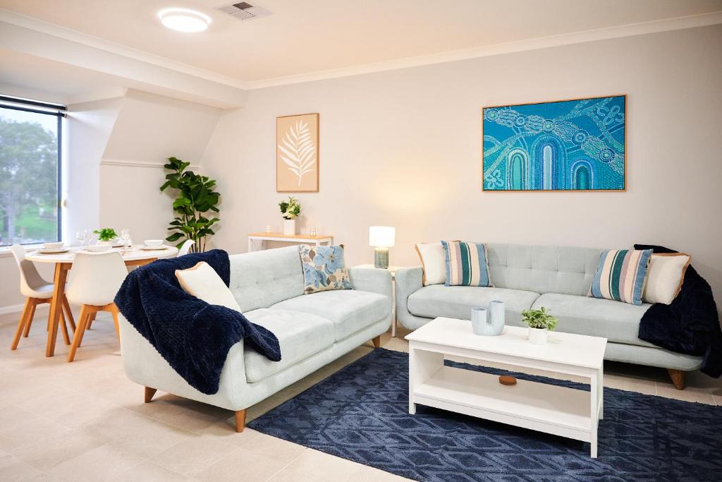 East Perth Apartment | Luxury Perth Apartment near Optus