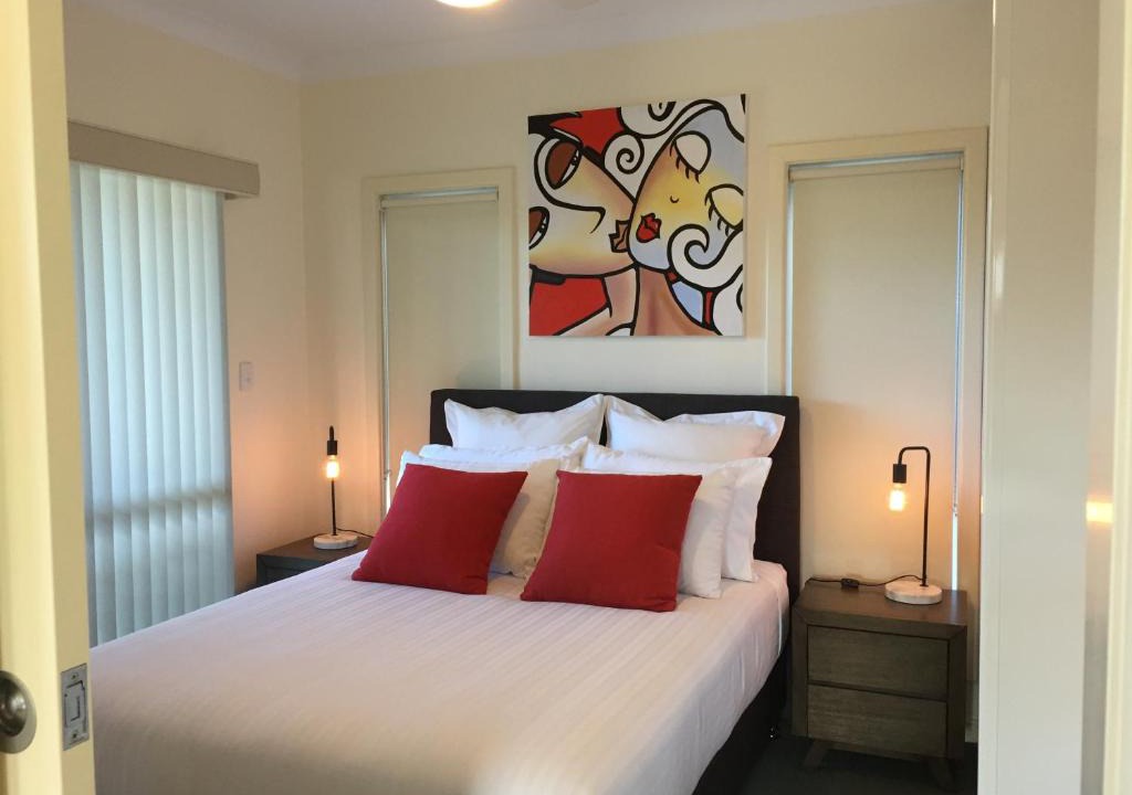 Upper Wakefield Bed & Breakfast | Lyreen's Apartment