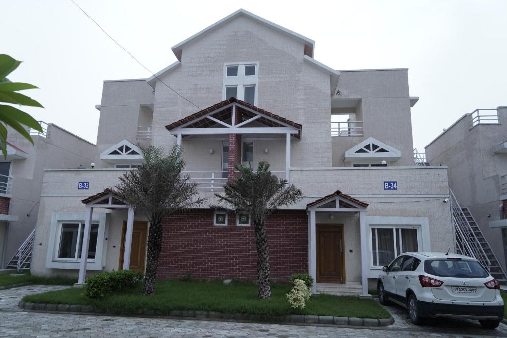Vrindavan Villa | Madhav Kuteer B- 34 Vrindavan