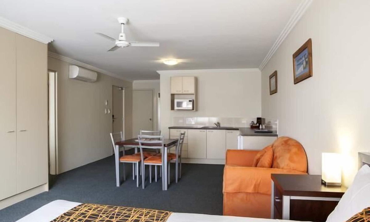 Macksville Hotel | Mandarin Motel Macksville