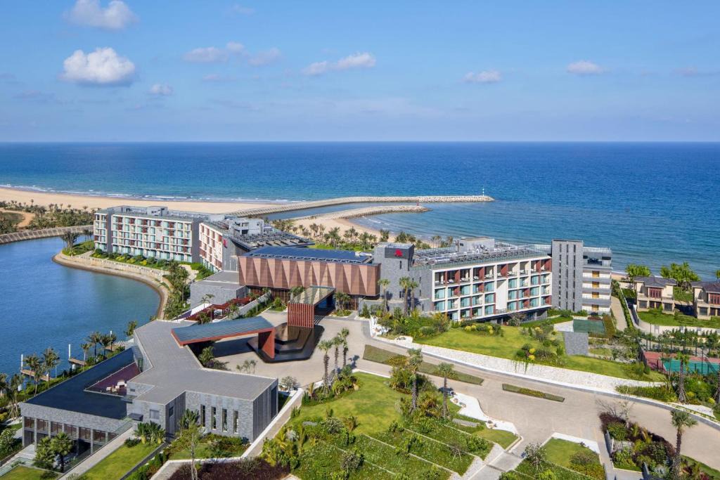 Lingshui County Hotel | Marriott Resort Xiangshui Bay