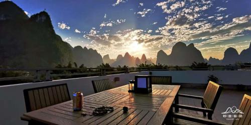 Xingping Ancient Town Hotel | Melody Inn