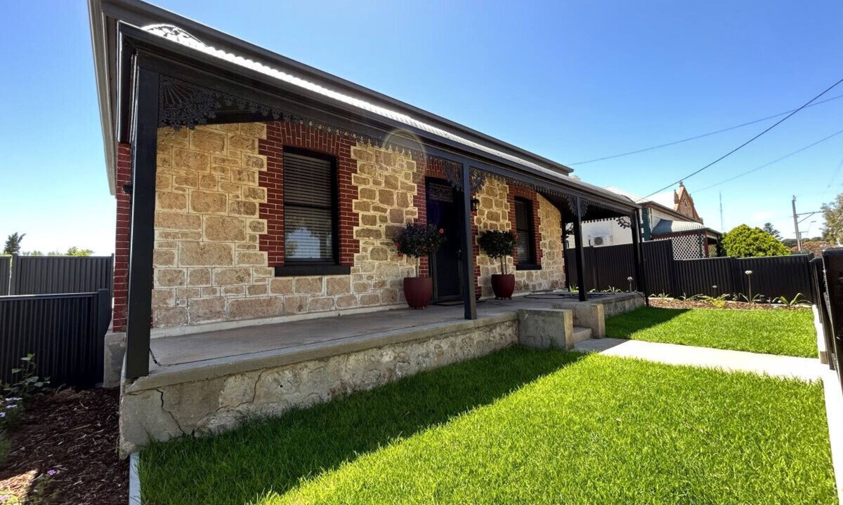 Wallaroo House | Memea By The Sea - Renovated Cottage in Wallaroo