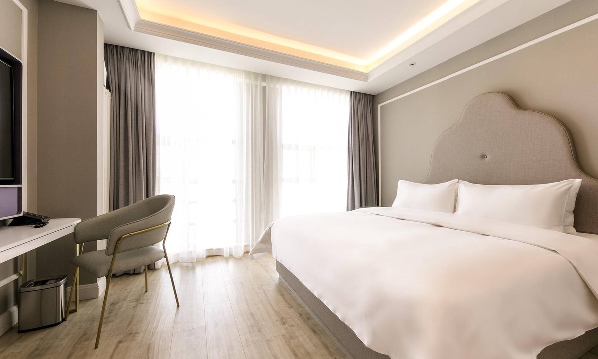 Ejin Horo Banner Hotel | Mercure Ordos Downtown
