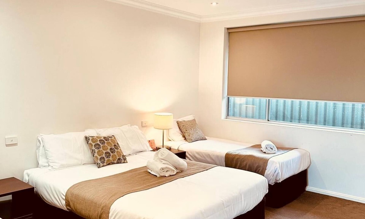 Tumut Hotel | Merivale Motel