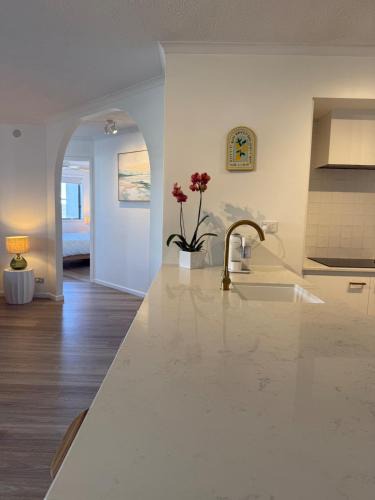 Mermaid Beach Apartment | Mermaid Sands