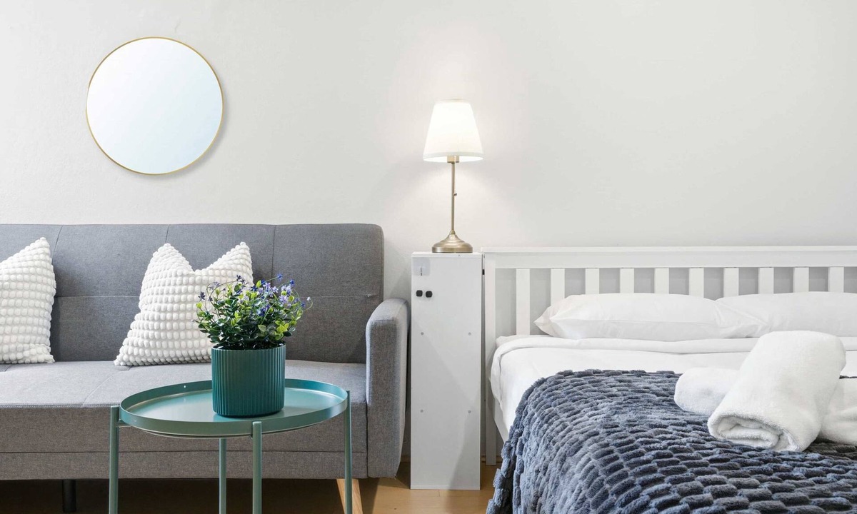 Rushcutters Bay Apartment | MetaWise BnB Light-Filled Studio Room 5
