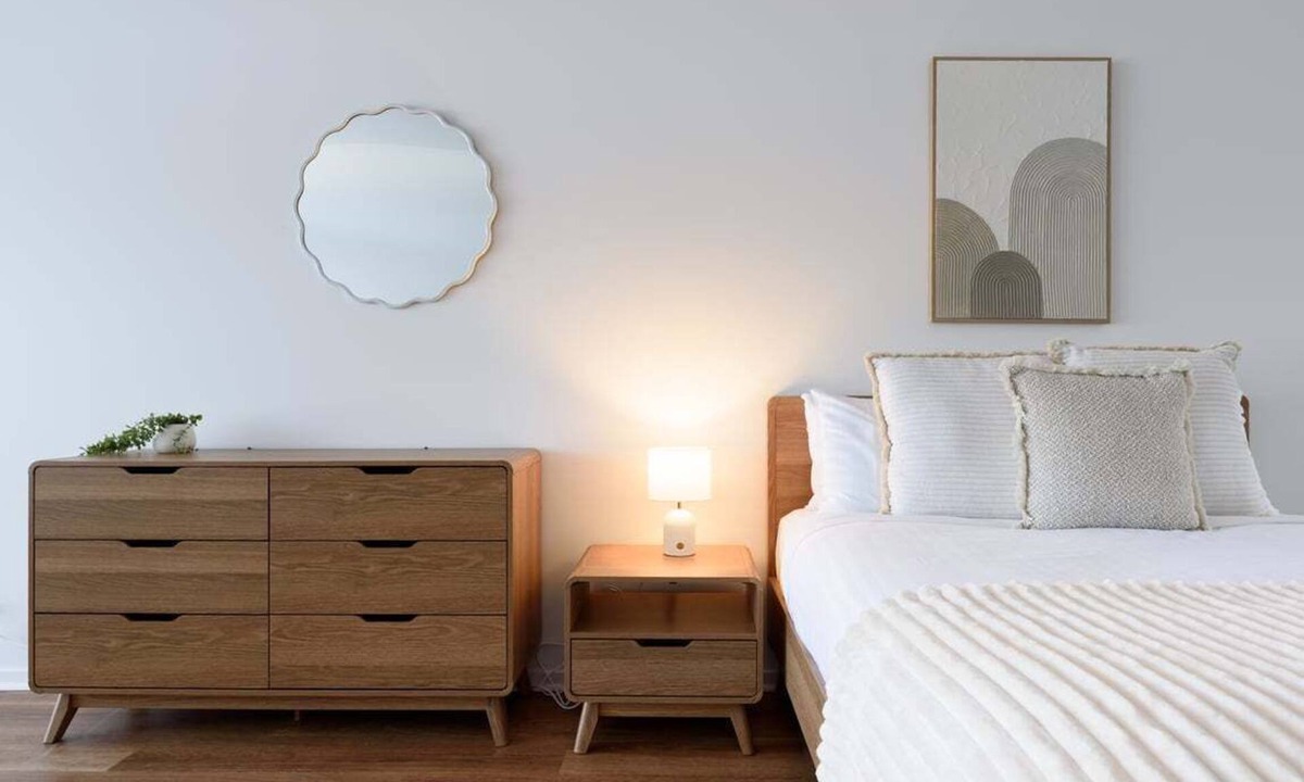 Hillcrest Apartment | Minimalist Studio Near Burnie | Clean & Cozy