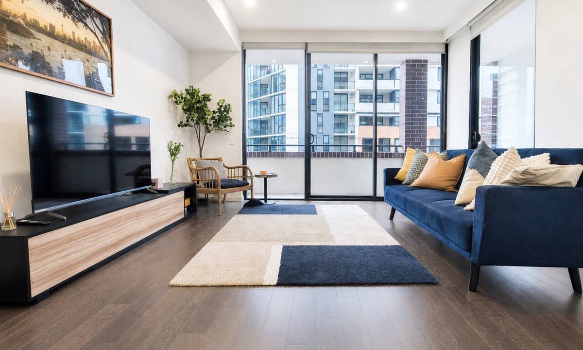 Mascot Apartment | Modern 2BDR Near Airport and Train Station