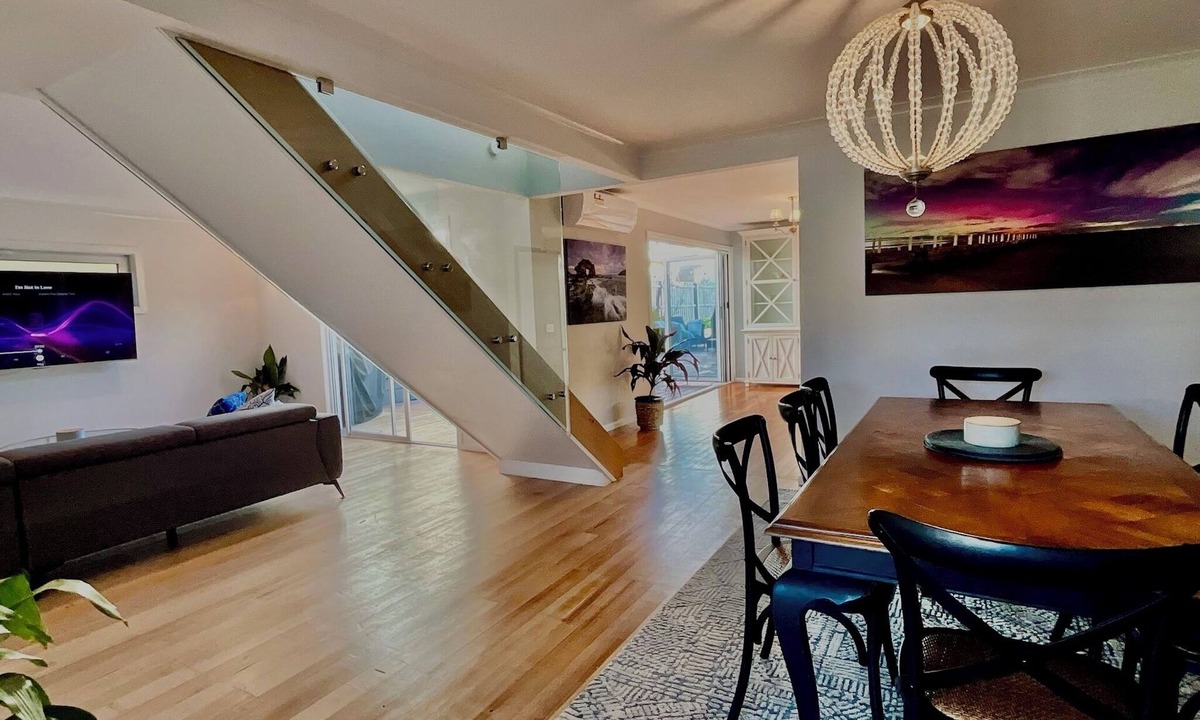 Edithvale House | Modern 4BR Beachfront Home, incredible views.