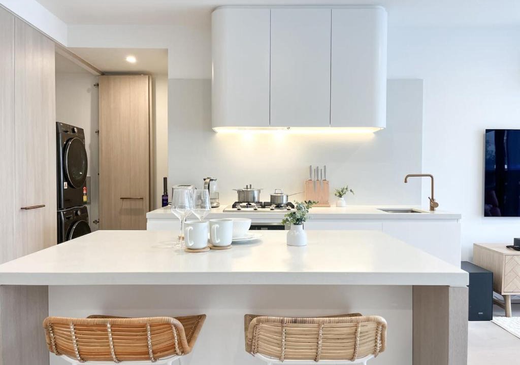 Glen Waverley Apartment | Modern Luxury 2B2B Sky Garden SmartTV