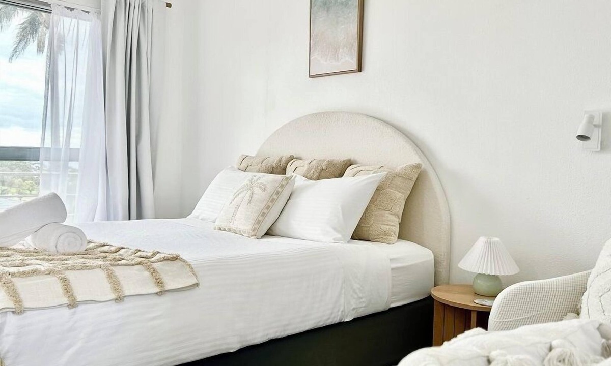 Mollymook Hotel | Mollymook Ocean View Motel - Welcoming Guests 18 Years and Older