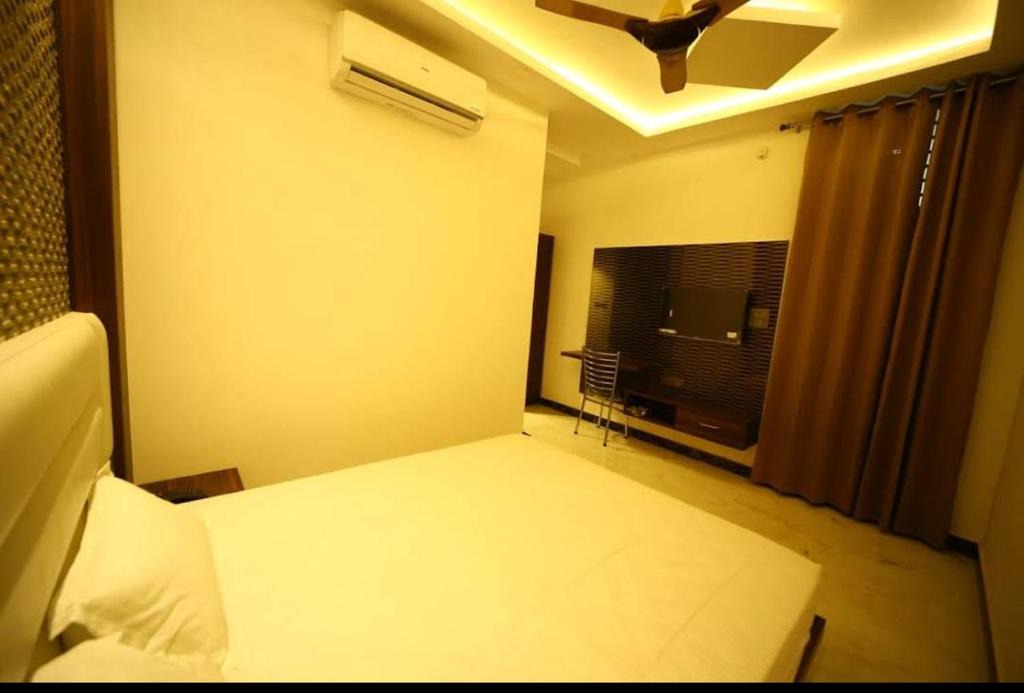 Bulandshahr Hotel | Moonlight Hotel and Restaurant