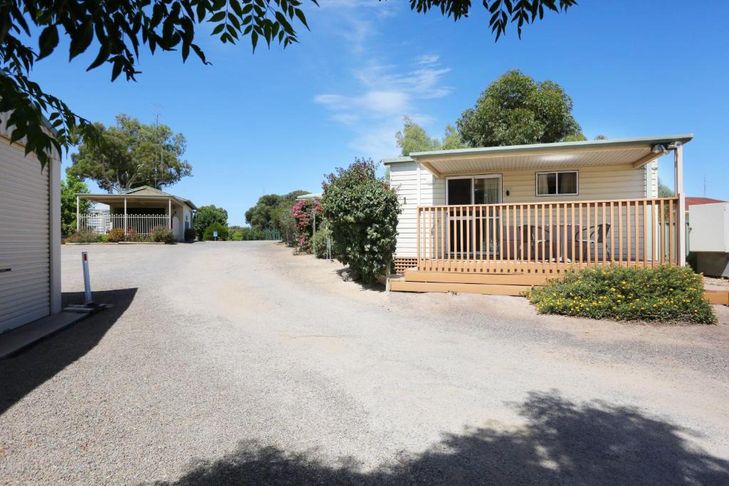 Moonta Bay Ski Chalet | Moonta Bay Accommodation
