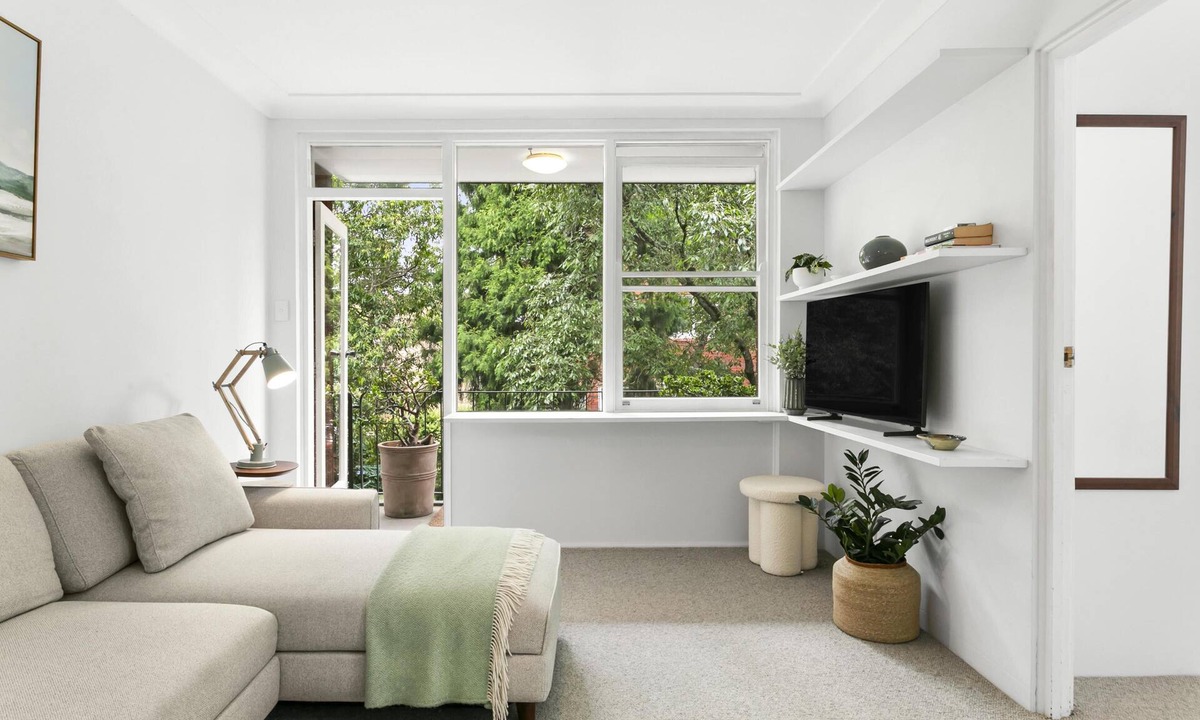 Mosman Apartment | Mosman - BOT04 - Botanic Road - Stylish 1BR Steps from Balmoral Beach Mosman Village