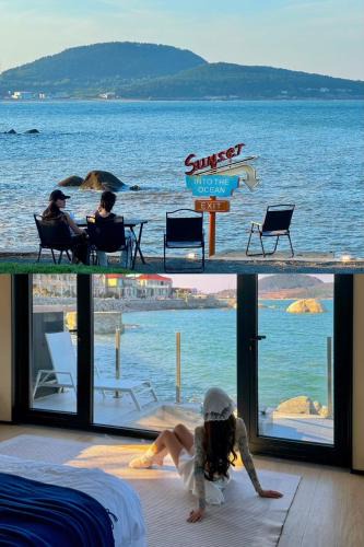 Diaolongzui Hotel | Moya Resort Hotel-Near Laoshan Scenic Area,Free Private Beachcombing, Free DIY Experience, 3 Free Photographers' Photos, Paid provision Featured Seafood