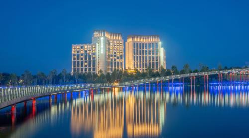 Bozhou District Hotel | New Century Grand Hotel Zunyi