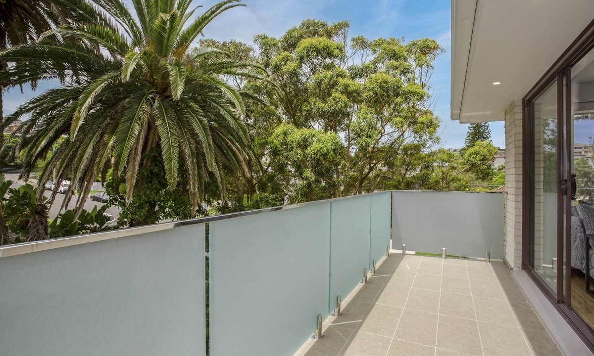 Freshwater Apartment | North-East Facing Modern 2-bed Apartment