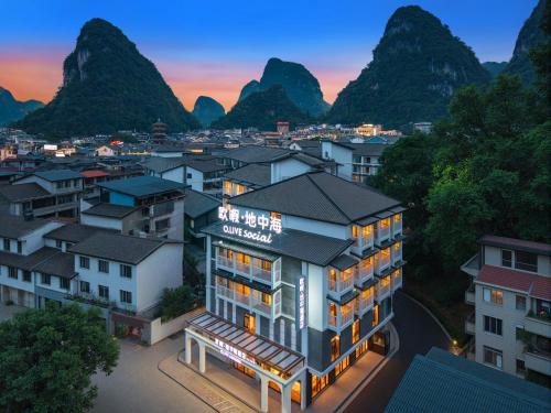 Yangshuo Hotel | O-LIVE Social Hotel - Yangshuo Center close to West Street