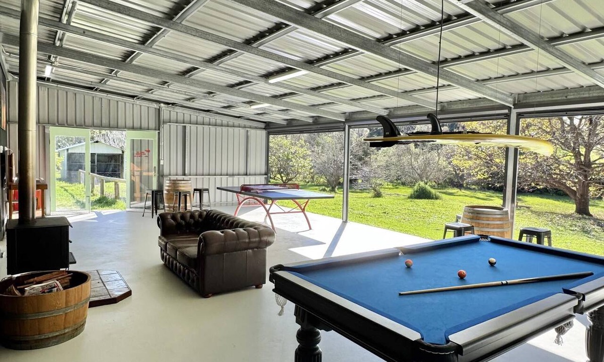 Denmark House | Oak Tree Cottage Denmark: Games Room + Pets, Mins to Town, Sleeps 6