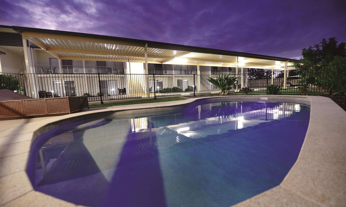 Middlemount Hotel | Oaks Middlemount Suites