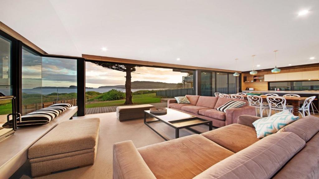 Umina Beach House | Ocean Beach Pavilion - Beachfront