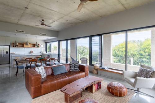 Dawesville House | Oceanic I Private Properties