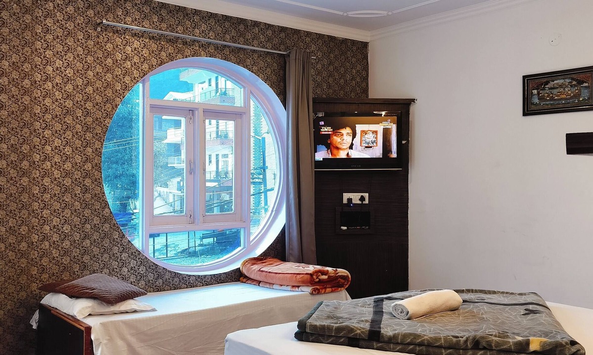 Bhagsu Nag Hotel | Omni Hotel