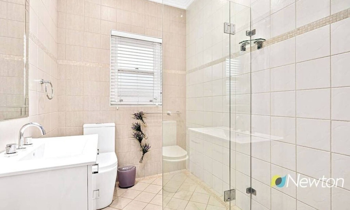 Cronulla Apartment | On The Esplanade sunny apt with a view