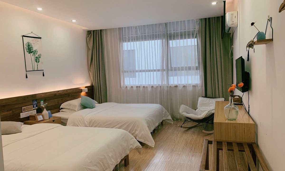 Wulingyuan Bed & Breakfast | One House