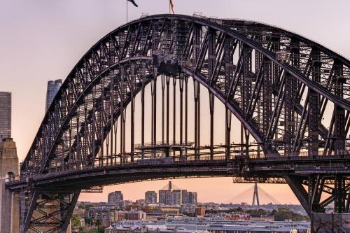 Kirribilli House | Opera House Retreat - Opera House & Bridge View