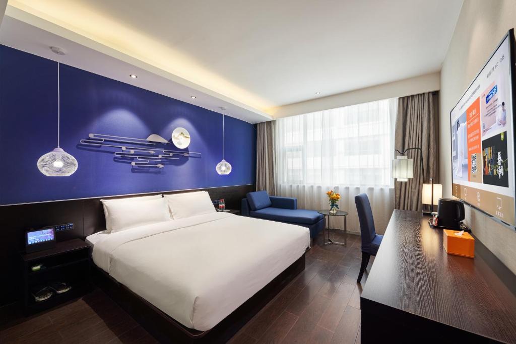 Xuhui Hotel | Orange Hotel Shanghai Xujiahui Caobao Road Subway Station