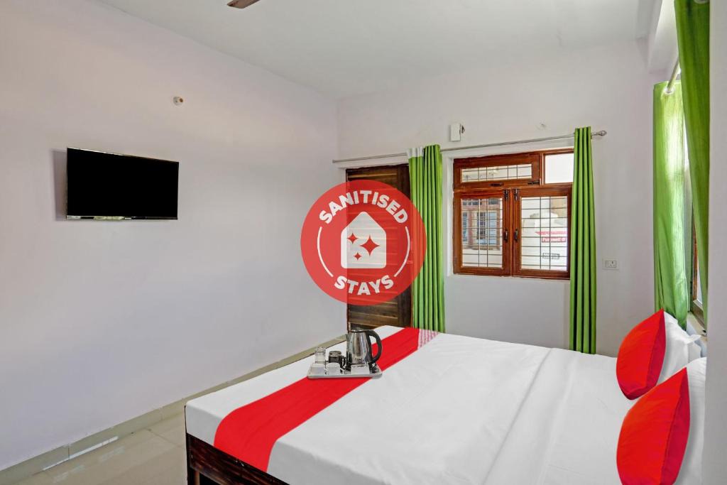 Greater Noida Hotel | OYO Flagship 70035 Hotel The Grand Shiva