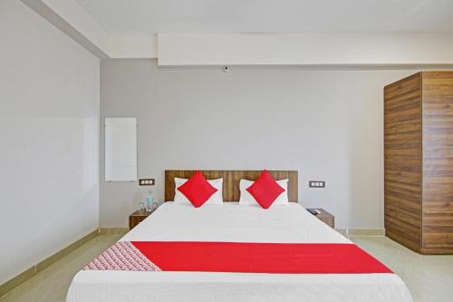 Greater Noida Hotel | OYO Flagship The Dream Inn Hotel