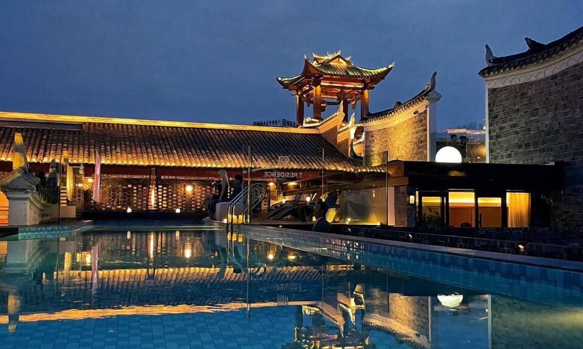 Fenghuang Hotel | Phoenix Hall House Hotel