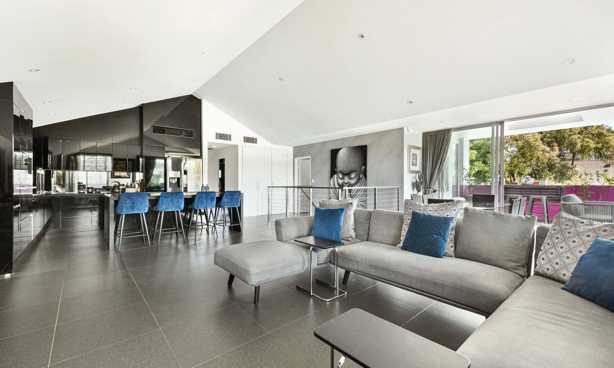 Marrickville Apartment | Private 3 Bed penthouse in Marrickville/Enmore in the heart of the Inner west