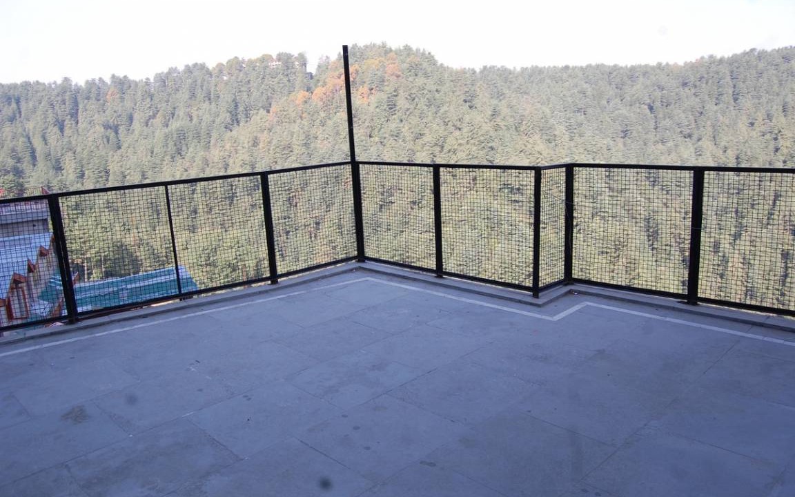 Hazratganj Resort | Private room ∙ 2 guests