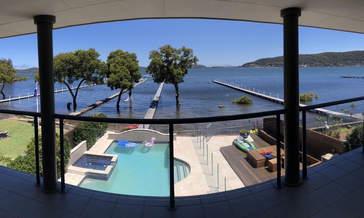 Tascott House | private jetty, 180 degree full sea view