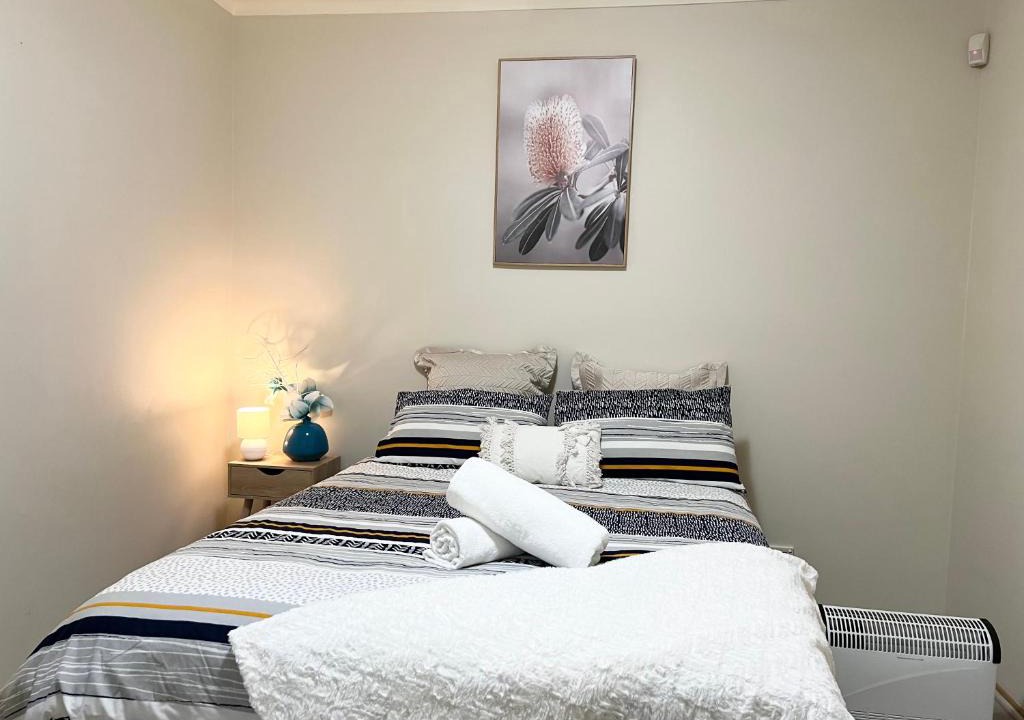 Cherrybrook Apartment | Private Unit underneath a family Home