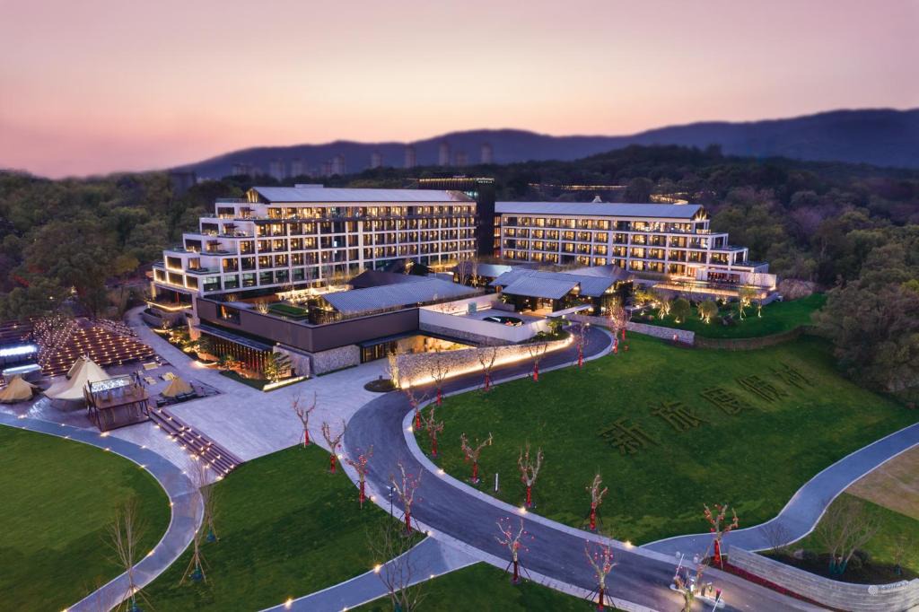Zhaoxianzhen Hotel | Pullman Nanchang Xinlv