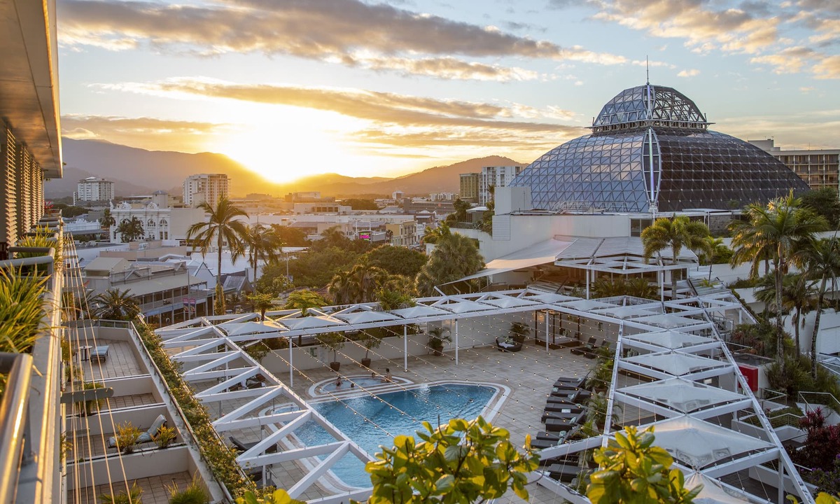 Cairns Central Business District Hotel | Pullman Reef Hotel Casino