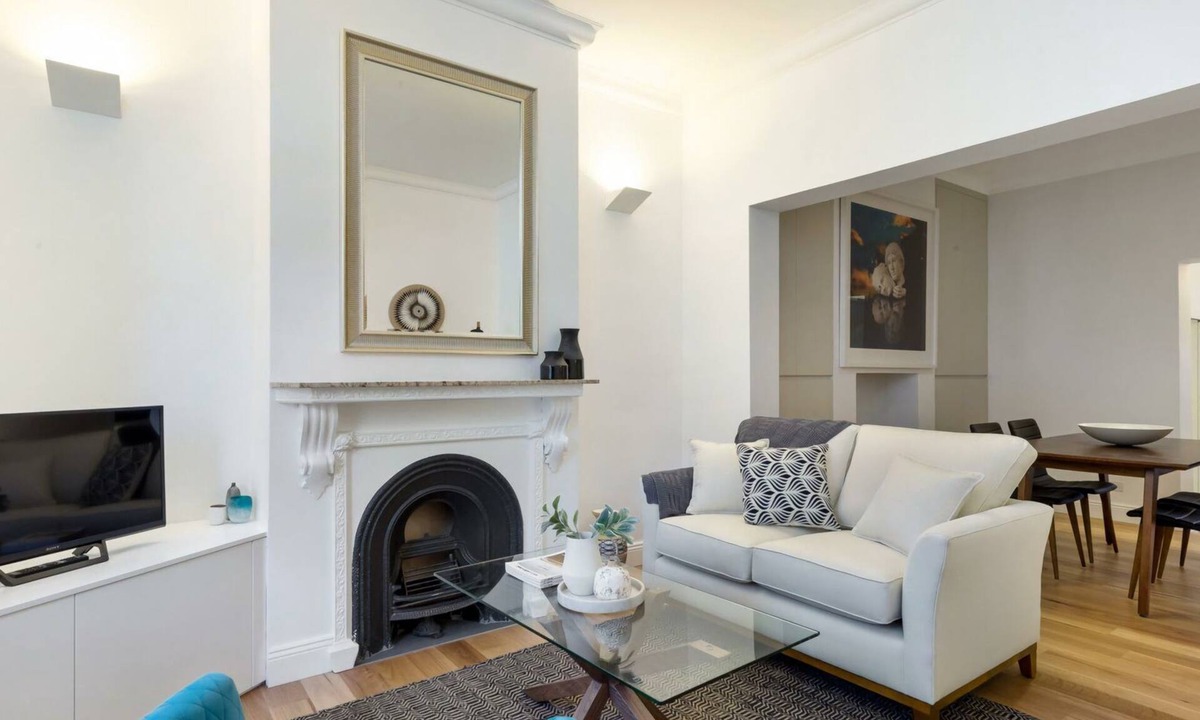 Pyrmont Apartment | Pyrmont Harris 2 ISYD