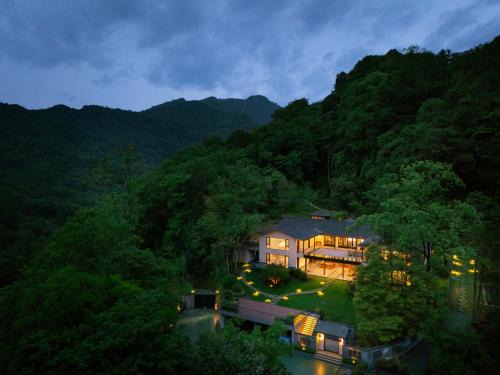 Dujiangyan Hotel | Qingcheng Mountain Wujing Mountain Residence
