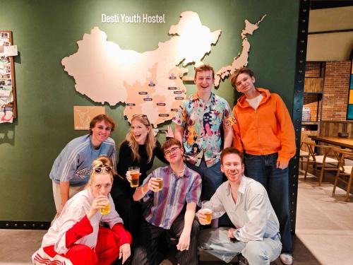 Shinan District Hostel | Qingdao Desti Youth Hostel-24H Reception&English Service& Cafe& Bar& Luggage Storage& Large Public Area